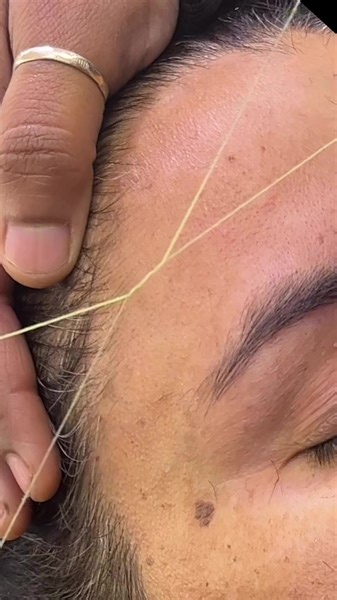 46K views · 312 reactions | Eyebrow threading tutorial | #skin #skincare #hair #reels #threading #threads #eyebrows #fbreels #reelsfb #tips | forever.saloon_12 | Facebook