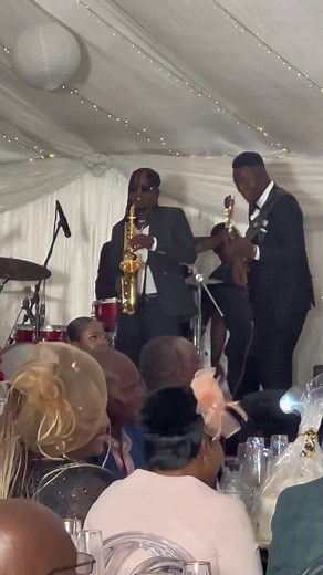Previously on Jose Sax ‘s wedding ‼️😃 Chitekete🎵 #saxophone #chitekete #wedding #vibe #nice #viral #tiktok #zimtiktok #zimtrending #zimviral #zimbabwe #zimtik