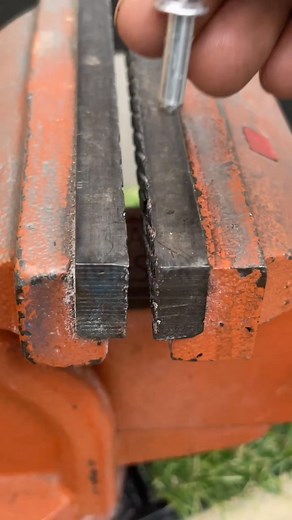 The Genius of the Magic Rivet A cheap fix that works like pro-grade equipment. #USA #ElectricianHack #SmartDIY | DIY BUGS