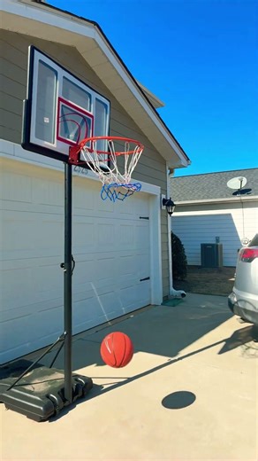 My friend making free shots in a row