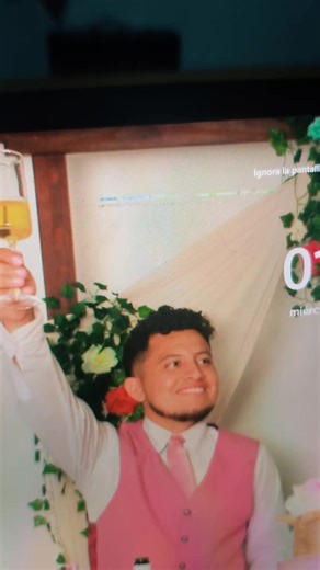 Normalicen llevarlos a la piscina a ELLOS después de la boda 🫢😜 una pequeña bromita 🤭 #humor #boda #guapo #casados