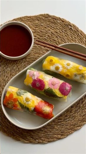 Flower Spring Rolls – Hol' dir den Frühling auf den Teller 💐 🍽️ #springroll #flowers #rezeptideen