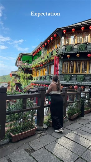 Exploring Jiufen Old Street in Taiwan