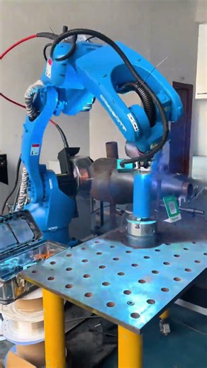 Robot #WeldingRobot #robot #robotfactory#Programming-free spraying robot#Six-axis robot