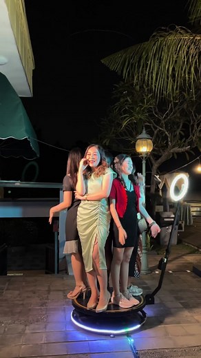 360 Premium Photobooth for Wedding and Events