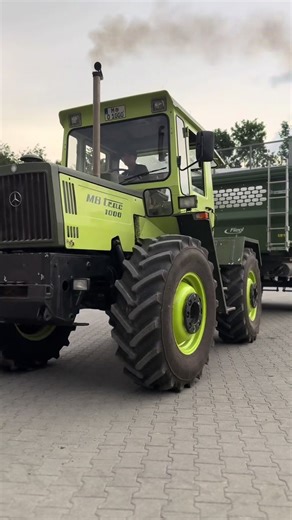 @traktor_fahrer_anian #mbtracpower #1000 #fligel #claastucano570 #vario770