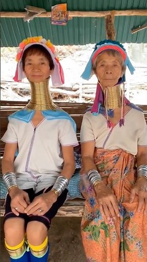 The Giraffe Women of Thailand – A Unique Tradition 🦒