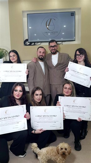 Tre mesi intensi, studio, sacrifici e tanta crescita. Oggi non festeggiamo solo un esame… ma una versione di noi più forte e consapevole. Orgoglioso di ciascuno di voi e del percorso che avete portato a termine. Questo è solo l’inizio. ✨🎓 #corsoavanzato #makeupacademy #finale