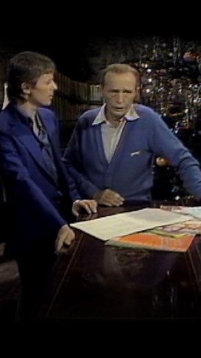 3.9M views · 123K reactions | In 1977, Bing joined David Bowie for an unforgettable duet on "Peace on Earth/Little Drummer Boy". Their iconic performance continues to resonate with fans around the world—reminding us how music connects us all. Bing Crosby’s duets continue transcend from one generation to the next! ✨ Watch: https://www.youtube.com/watch?v=lCpXMy5GalI | Bing Crosby | Facebook