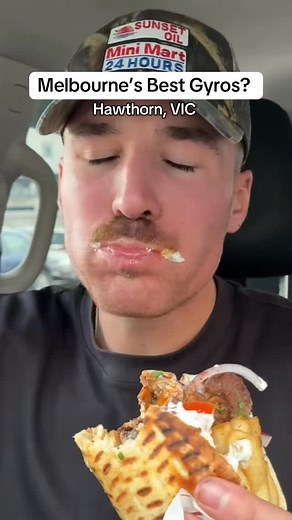 Where’s the best Gyros in Melbourne? Keen to try heaps more but thing I started off on one of the best ones 🤤 • • • #melbourne #melbournefood #foodiemelbourne #gyros #greekfood #musttry #review | Venue Bible