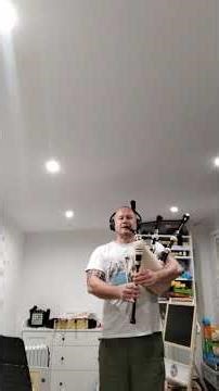 Wings/ The Old Rustic Bridge (bagpipes) 🎶 👍.