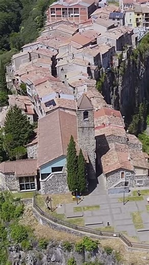 Best Villages of Catalonia - Castellfolit De La Roca