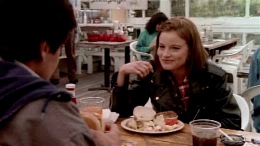 Sydney comes to Melrose Place to visit her sister Jane! | Melrose Place