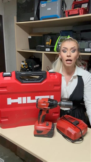 ⚡ Pistol Impact Hilti SIW 6AT – Profesional, second hand, impecabil! ⚡ Vând pistol impact Hilti SIW 6-A-T, varianta profesională, perfect pentru mecanici, construcții, montaj și lucrări grele. ✔ Cu baterie ✔ Cu încărcător ✔ Cu geantă de transport Set complet, gata de lucru! Preț: 950 lei – negociabil 💸 Pentru detalii și comenzi mă puteți contacta oricând! 📞 0743 603 823 📍 Onești – Amanet & Consignație Onești #AmanetOnesti #ConsignatieOnesti #Hilti #HiltiSIW6AT #PistolImpact #SculeProfesionale