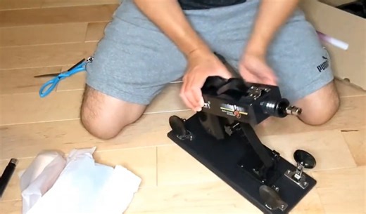 Watch Unboxing video and suction cup usage demonstration on Amazon Live