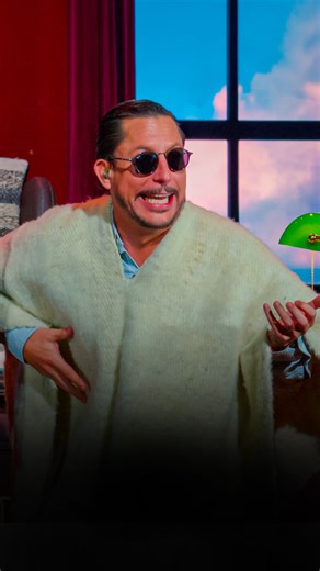 Juanpis González Pombo on Instagram: "Cosas que aprendí en el 2025: 1. La gente de Tunja se ve como agradable 2. Ese tubérculo llamado papa, no sabe tan mal. 3. Que los boyacenses, son mega astutos, ¿cierto, @julianpinillaa ? Mk, yo sé que usted ya ni sueldo tiene, por eso el mejor plan es ver mi show hoy a las 8:00 pm por mi canal de Youtube"