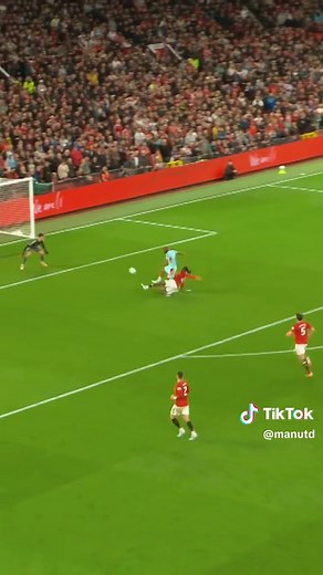 Aidan Heavey's Defensive Masterclass vs Brentford | Man Utd