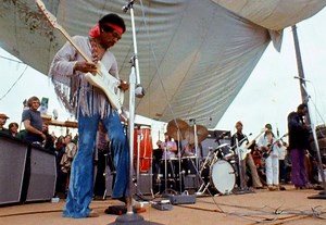 See Jimi Hendrix play The Star Spangled Banner at Woodstock (1969) - Click Americana