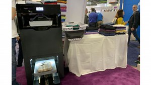 CES 2019 – FoldiMate se plie en quatre pour le rangement du linge