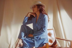 『Hello, Again～昔からある場所～ (Ballad Ver.)』Music Video限定公開中 | JUJU | ソニーミュージックオフィシャルサイト