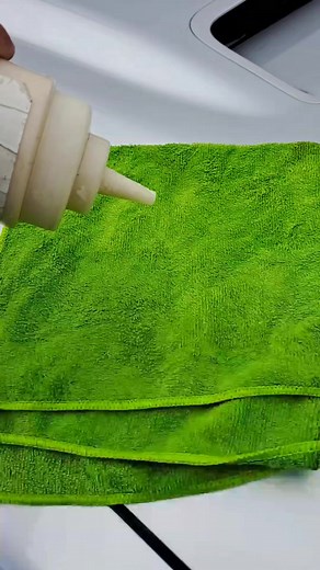 🚗 Protection Levels: 1️⃣ Wax: Basic armor, like sunscreen for UV rays. Short-lived. 2️⃣ Sealant: Robust shield, months-long protection against dirt & grime. 3️⃣ Ceramic Coating: Iron Man suit for your car. Years of shine & resistance. Expert application recommended. 🔗 Free toolkit guide in bio! #cardetailing #trending #carwash #snowfoam #carsofinstagram #carcleaning #cleaninghacks #cardetail #wash #smallbusiness #cardetailersofinstagram #cardetailer #cardetailingproducts #autodetailing #asmr #