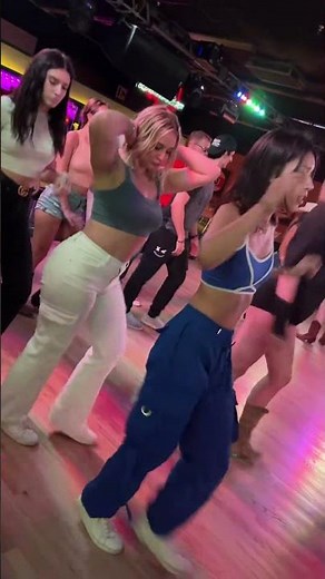 CowGirls Dance part 818