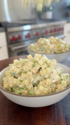 Mom’s creamy broccoli pasta✨