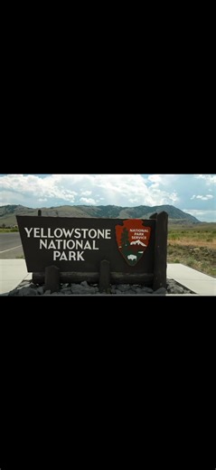 Discover the Beauty of Yellowstone National Park