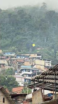I sent the kite from the slab full of string.
