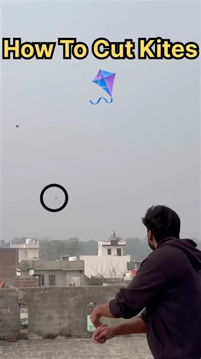 KITE CUTTING TRICKS 🔥 | KITE FIGHTING 🪁 | #shorts #kiteflying
