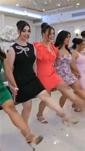 You Can’t Skip This Wedding Dabke Dance 💃🔥 | Epic Group Performance