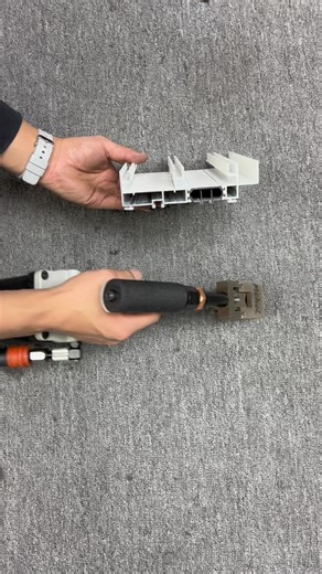 portable aluminum window drainage hole punch machine#alumunium #windowsanddoors #machines #slidingdoor #slidingwindows