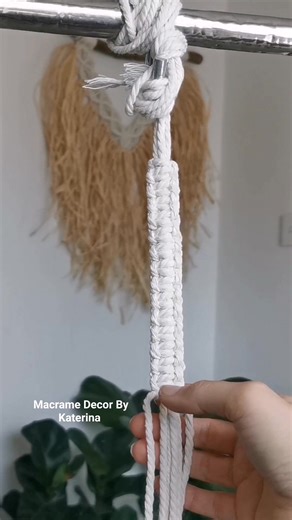 I never trusted wooden rings - This is How I start macrame plant hanger if not using metal rings 😁 #macrametutorial | Macrame Decor By Katerina