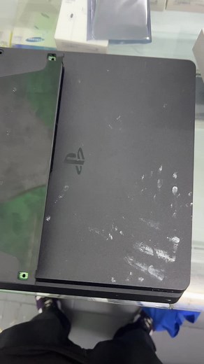 Playstation 4 power supply replacement available at our shop ! Contact us on 57468881 or send us a message on instagram #repair #portlouismauritius🇲🇺