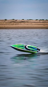 Malibu Surf Sesh | Traxxas Disruptor