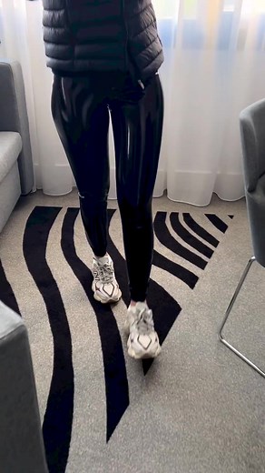 ✨ @this.is.jolie ✨ #leggings #leather #vinyl #pvc #pvcleggings #leatherleggings #leatherpants #vinylleggings #shinyjolie #shinypants #shinylegs #shinyleggings #wetlook #wetlookleggings #leatheraddict #leatherlover #leggingsaddict #fashioninspo #fashionista #fashionblogger #hamburg #trending #trendingreels #viralreels #reelitfeelit #ootd