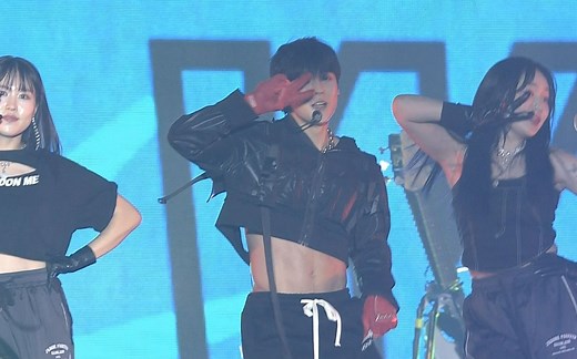 【蓝光中字】BTOB十周年演唱会 solo舞台