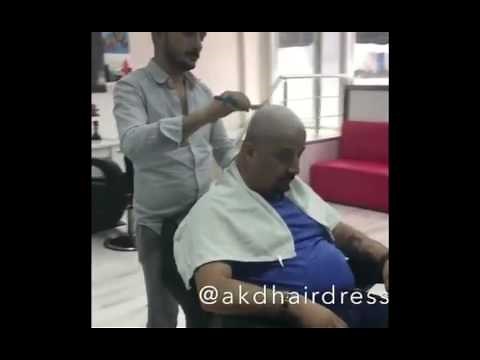 Funny customer scares the barber :D