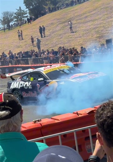 Mate coming in hot 🔥😮‍💨 Check out the new Red Bull Ampol Racing Ford Mustang GT Supercar set to race in the 2026 Supercars Championship 😮‍💨🏁 Are we a fan? 👀 @fordaustralia @ampolaustralia @redbullracing @redbullampolracing @Ford Racing @Red Bull @tripleeightraceengineering #FordRacing #Supercars #supercarschampionship #redbullracing #fordsupercar