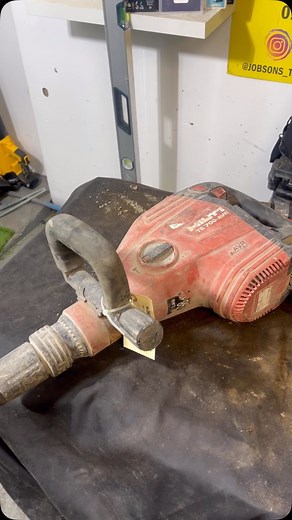 Another Hilti TE700 hammer repair 🫡 Does your Hilti have a red light, need a service or repair? 🔧 Then give us a message or call and we will get it sorted for you 👌 starting from £5️⃣0️⃣ #hilti #milwaukee #dewalt #hiltitools #protools #toolsofthetrade #bosch #toolrepair #onthetools #toolporn #powertool #tool #makita #kango #toolrepair #newtools #oldtools #toolshop #cleantools #shoptour #toolbox #instalike #toolsforlife #toolsforsale #dealofthemonth #dealoftheday #dealoftheweek #welovetools #w
