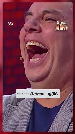 Viñuela no se esperaba encontrar a su gemelo perdido en #DetrásDelMuro 😂