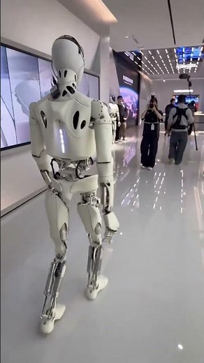 XPENG IRON Inside Structure Walking Demo #robot #1million #humanoid