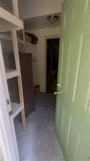 Sometime the Bandos find you #exploring #explore #adventure #abandoened #abandonedplaces