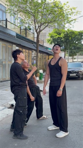 Patience has its limits | MUSCLE MAN | #namphuong #muscleman #funny #shorts #hero #kindness