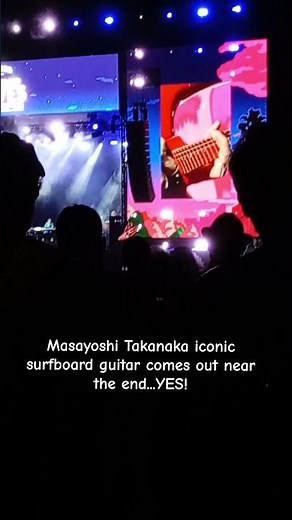 Masayoshi & the iconic surfboard guitar.