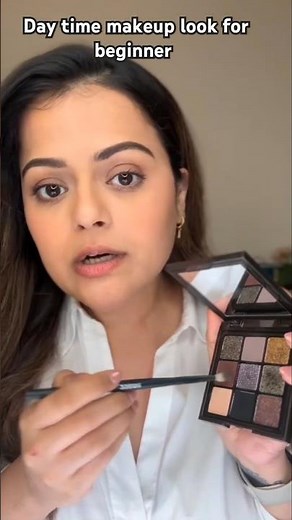 Beginner Eye Makeup Tutorial (Step By Step)