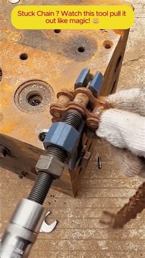 Rusted Chain Removal Trick That Works Instantly 🔧🔥