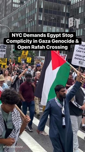 26K views · 2.1K reactions | TODAY: New Yorkers are in the streets demanding an end to the U.S.-Israeli starvation campaign in Gaza and for Egypt to open the Rafah border crossing. UN reports indicate that nearly 1,400 people have been massacred by Israel while seeking aid from the Gaza Humanitarian Foundation. The starvation death toll is approaching 200, as hundreds of thousands of Palestinians suffer from Stage 5 malnutrition. | BreakThrough News | Facebook