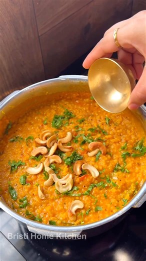 Look same hai to taste same nhi hota 😛 #shorts #bristihomekitchen #onepotrecipe