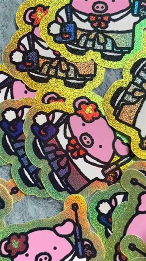 ✏︎new goods🐆 平成ｷﾞｬﾙなギラギラステッカー 🐆🪽 ゆる〜い3D風ｳｨｯｼｭｺｱなシール 🪽あの頃を思い出すシールシリーズ、あなたはどっち派🌺🍀？？コレクションしたり、お友だちと交換したり楽しく遊んでね〰️🌟#デザフェス63